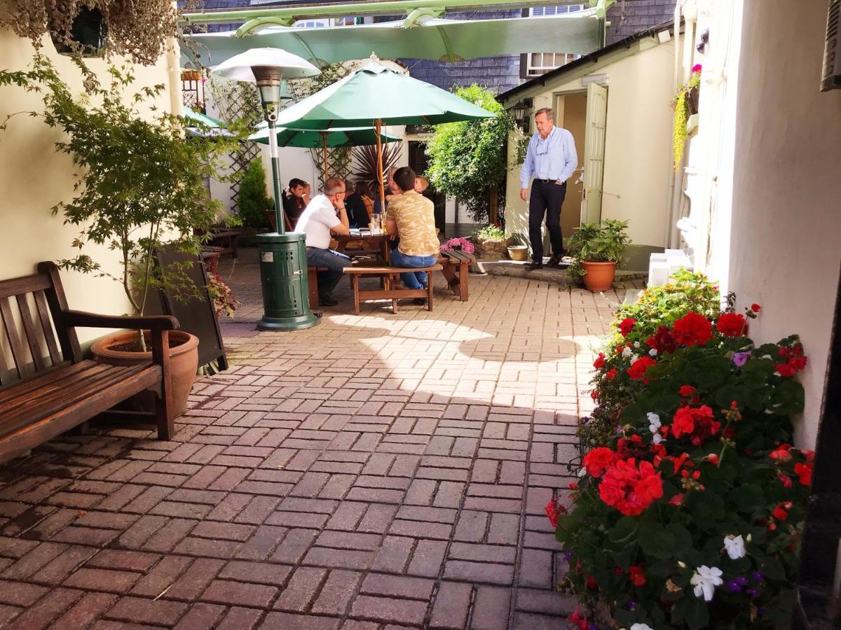 Hotel The White Hart 3*